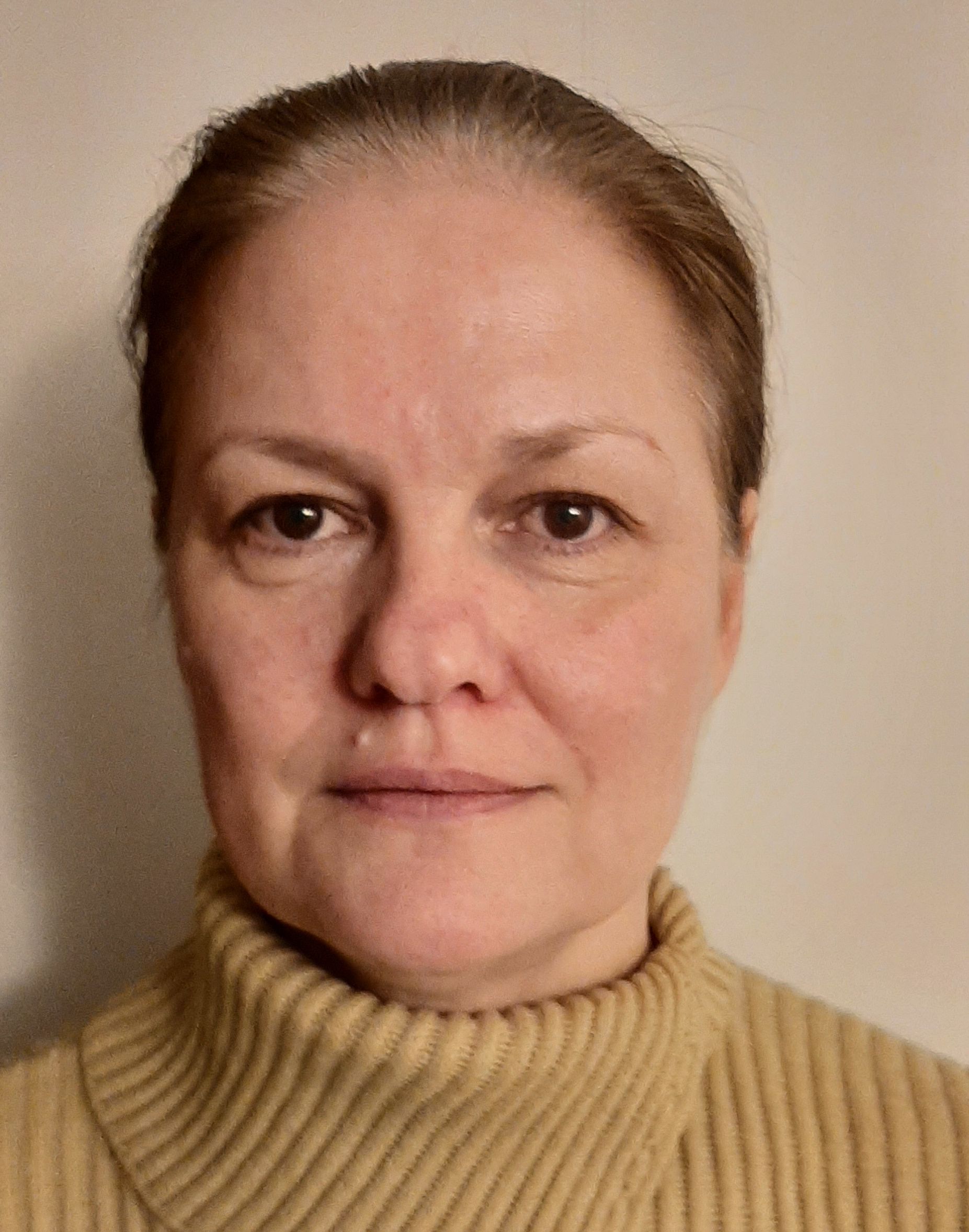Ugleva_authpic4.jpg